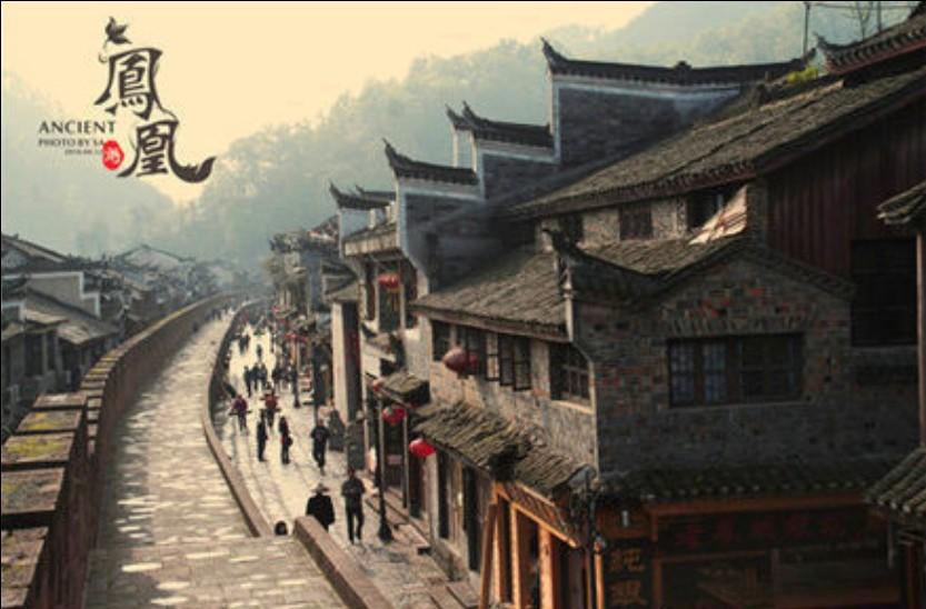 春晚惊现“辣妈”杨幂！与辛芷蕾同台斗艳，网友直呼：太养眼了！